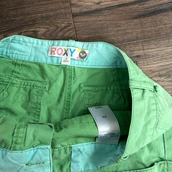 Roxy | 9 | Shorts - Picture 8 of 8